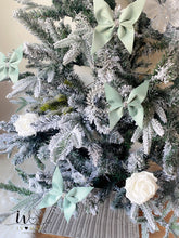 Load image into Gallery viewer, SET OF 6 - Christmas Tree Velvet Bows - Clip on - Christmas tree butterflies Bows - Pastel green - pale duck egg