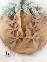Load image into Gallery viewer, SET OF 6 - Christmas Tree Velvet Bows - Clip on - Christmas tree butterflies Bows - Beige
