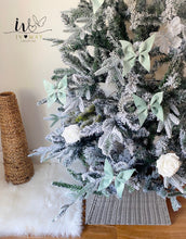 Load image into Gallery viewer, SET OF 6 - Christmas Tree Velvet Bows - Clip on - Christmas tree butterflies Bows - Pastel green - pale duck egg