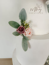 Load image into Gallery viewer, Cake flowers - wedding flowers - cake decoration - blush pink - dusty pink - cream - cake topper