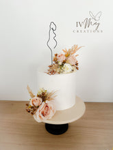 Load image into Gallery viewer, Pregnant lady Wire Cake topper
