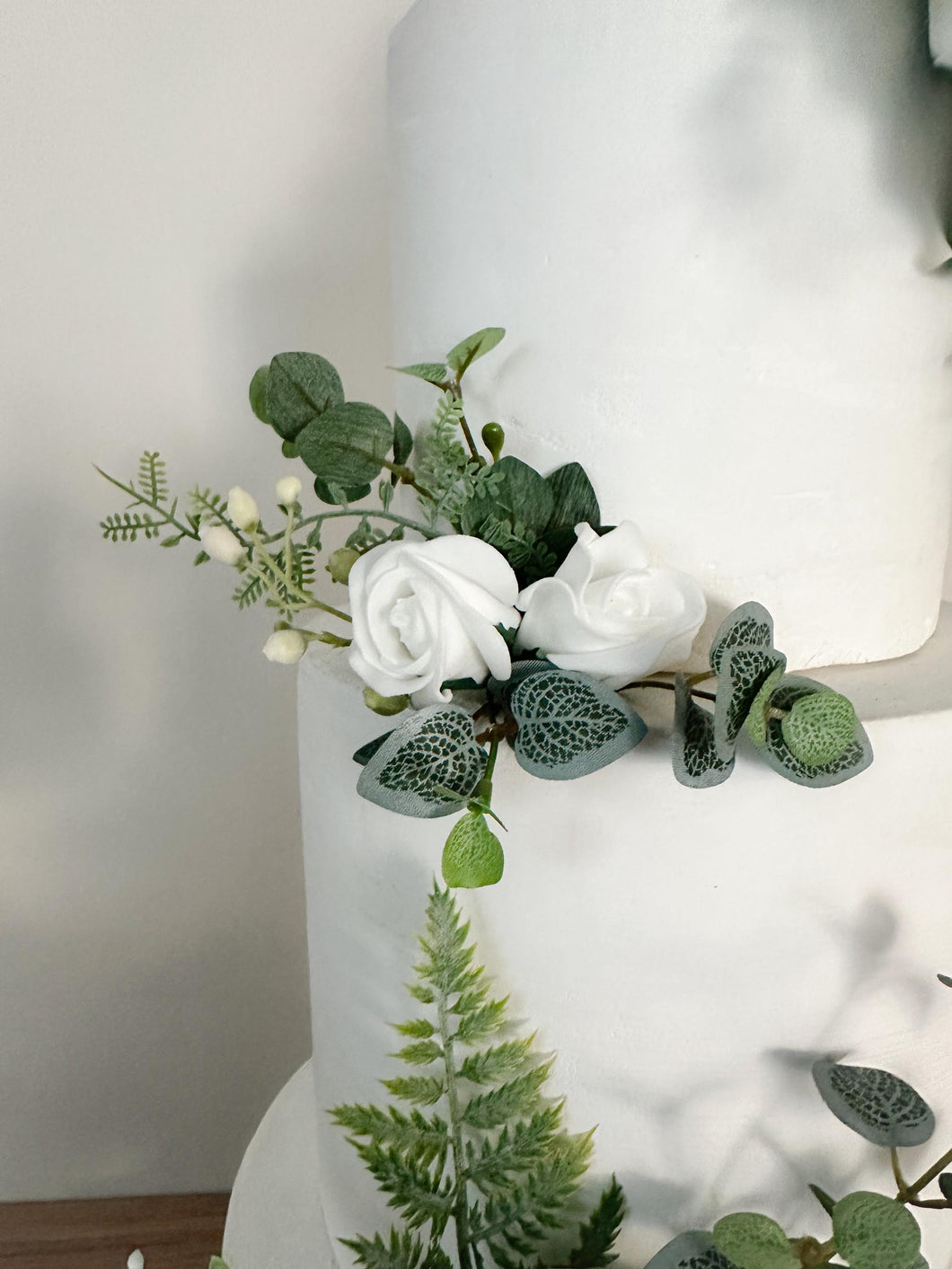 FULL SET cake flowers - Artificial Silk cake flowers - White roses - gypsophila eucalyptus leaf wedding decorations floral arrangement