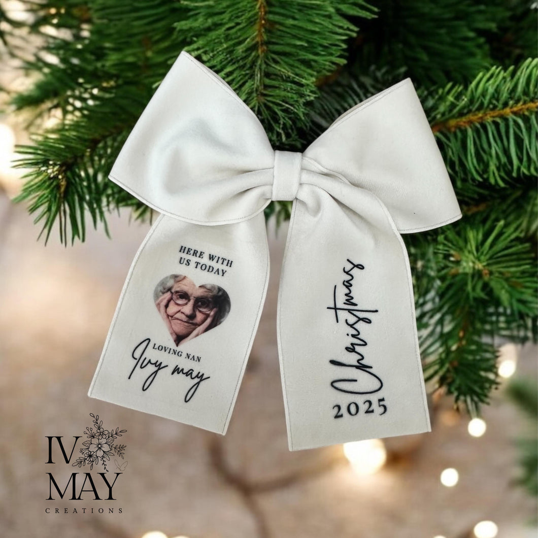 Luxury Velvet Christmas Memorial Bow – Personalised Remembrance Tree Decoration – In Loving Memory Photo Ornament – Clip-On Keepsake Gift