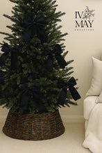 Load image into Gallery viewer, Luxury Handmade Velvet Christmas Tree Bow Clip - Black Sparkle Decor

